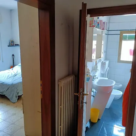 Stanza Singola In Condiviso Alloggio in famiglia *